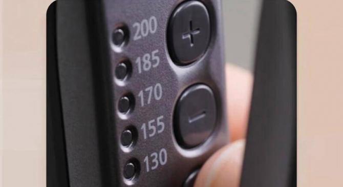 滚球外围平台 -松下进口卷直发棒：解锁百变造型的护发黑科技(jì)