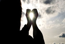 稳定靠谱外围 -东莞证券給(gěi)予勝(shèng)宏科技买入评级：卡位优势明显，充分受(shòu)益AIPCB浪潮