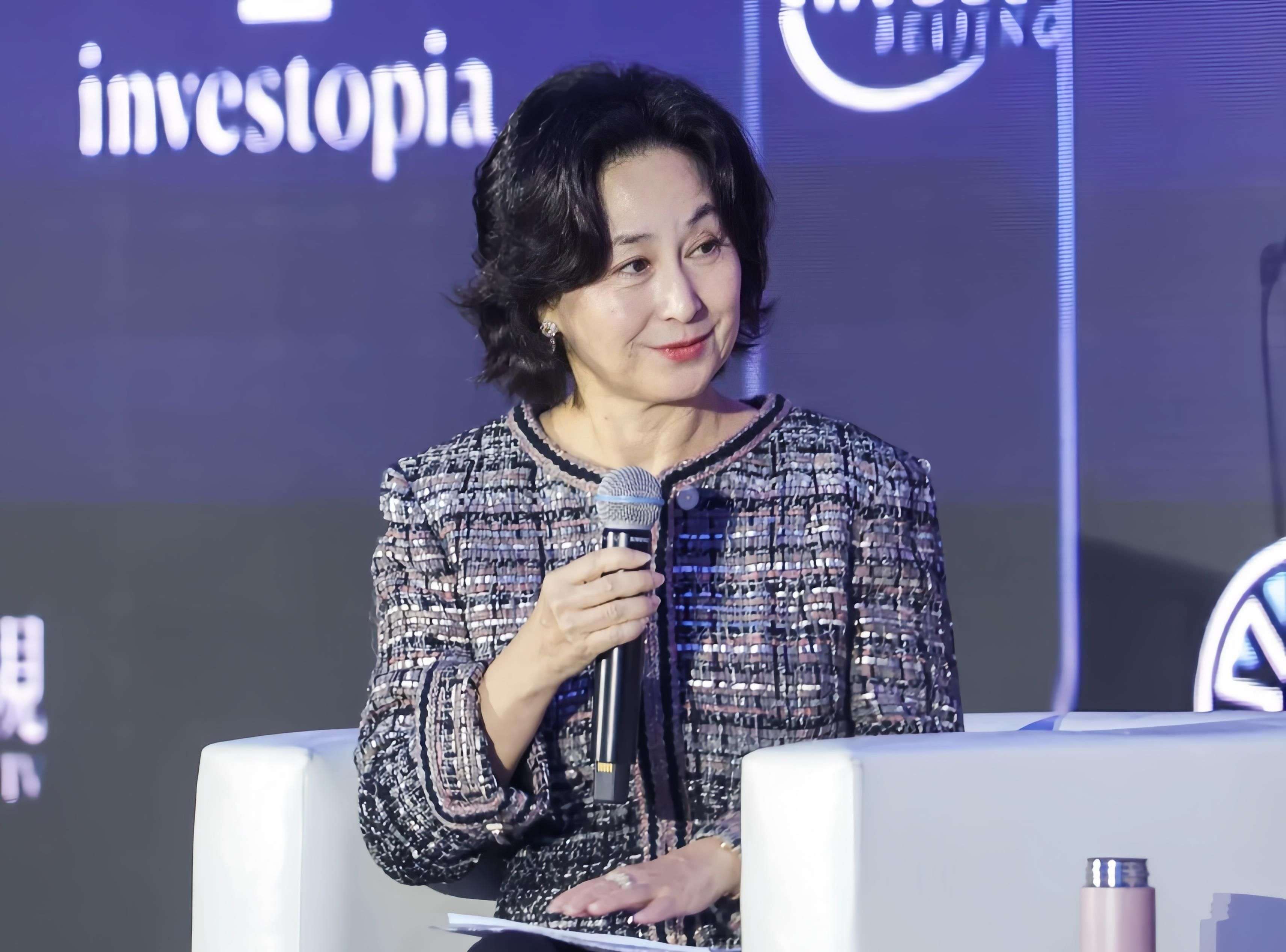 赌王长女何超琼忍无可忍，直接起诉！原因曝光，不是豪门恩怨
